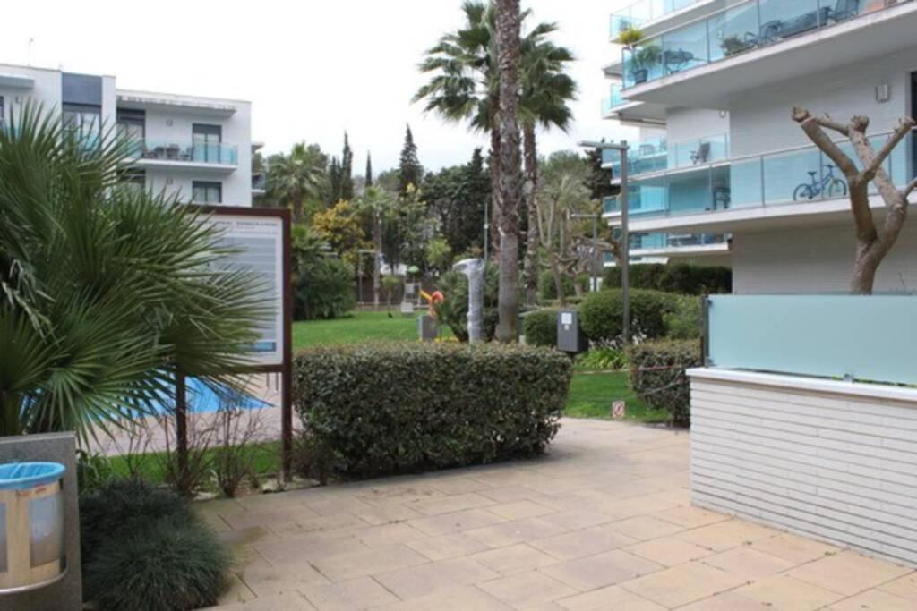 Ferienwohnung Apartamento Con Piscina Y Parking En Lloret De Mar Exterior foto